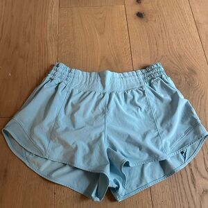 Light Blue "Royal Icing" SIZE 10 Lululemon Shorts High Rise 2.5 Inch
